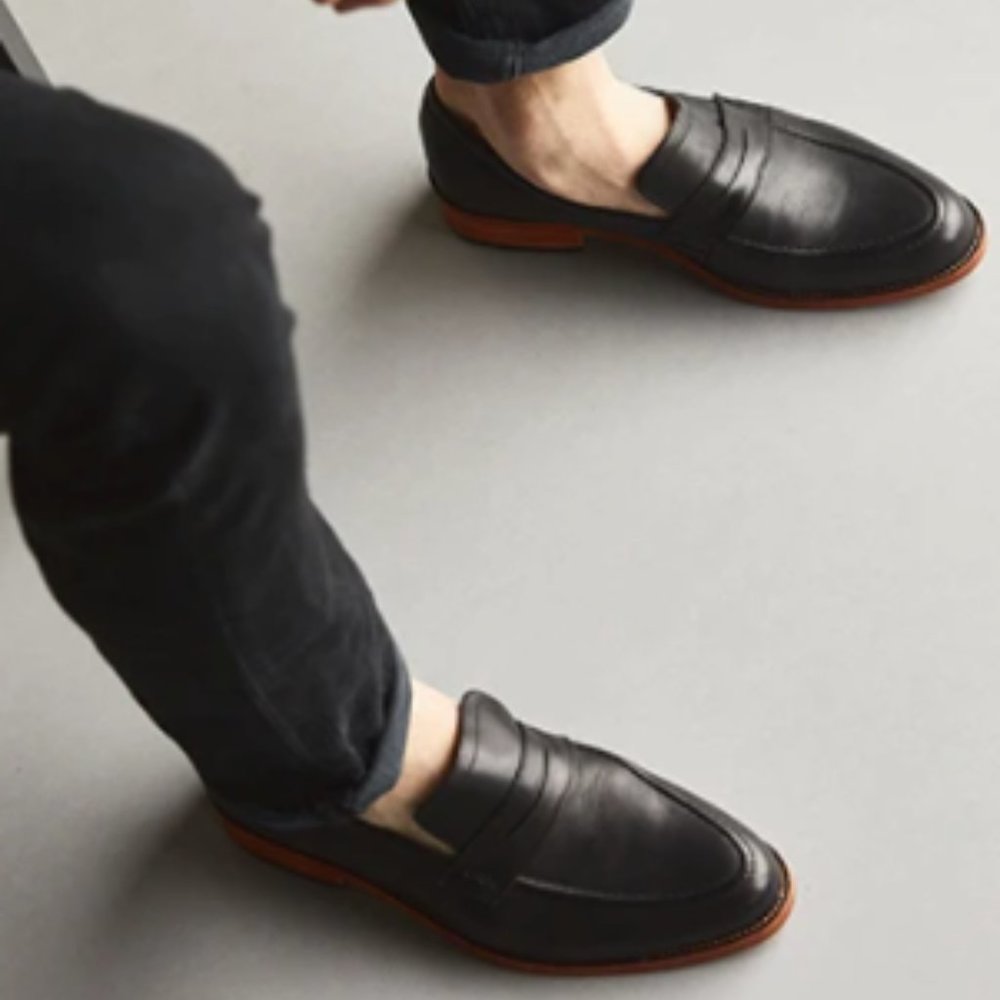 Nisolo Men's Chamberlain Penny Loafer in Black